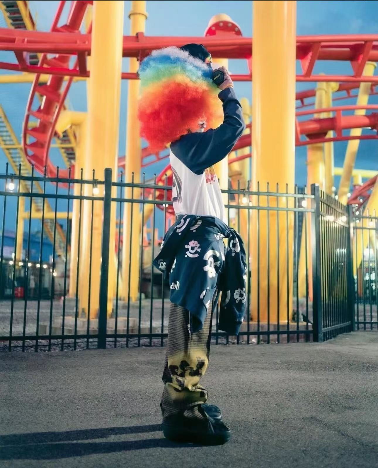 Sudadera con capucha azul marino