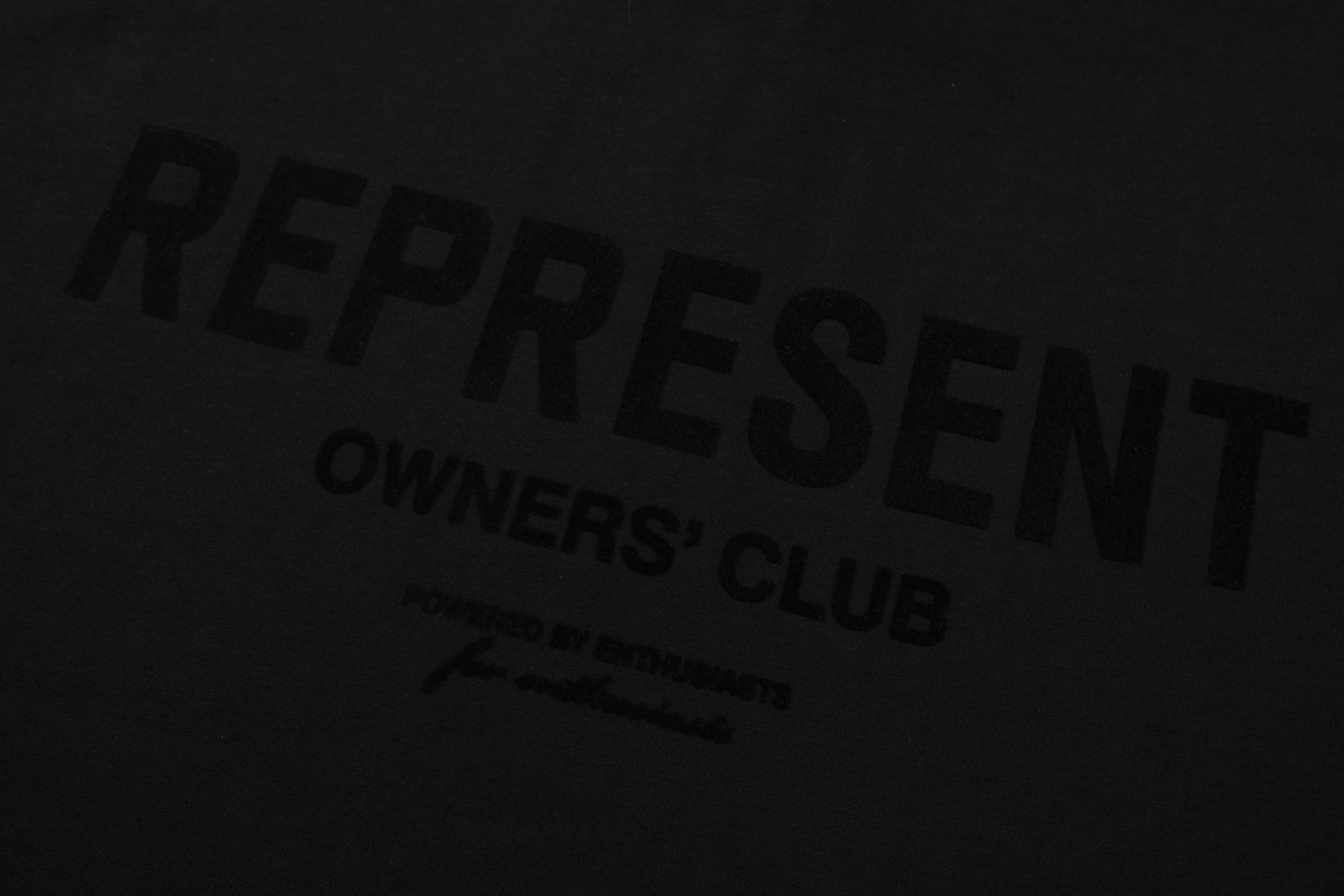 Schwarzes T-Shirt