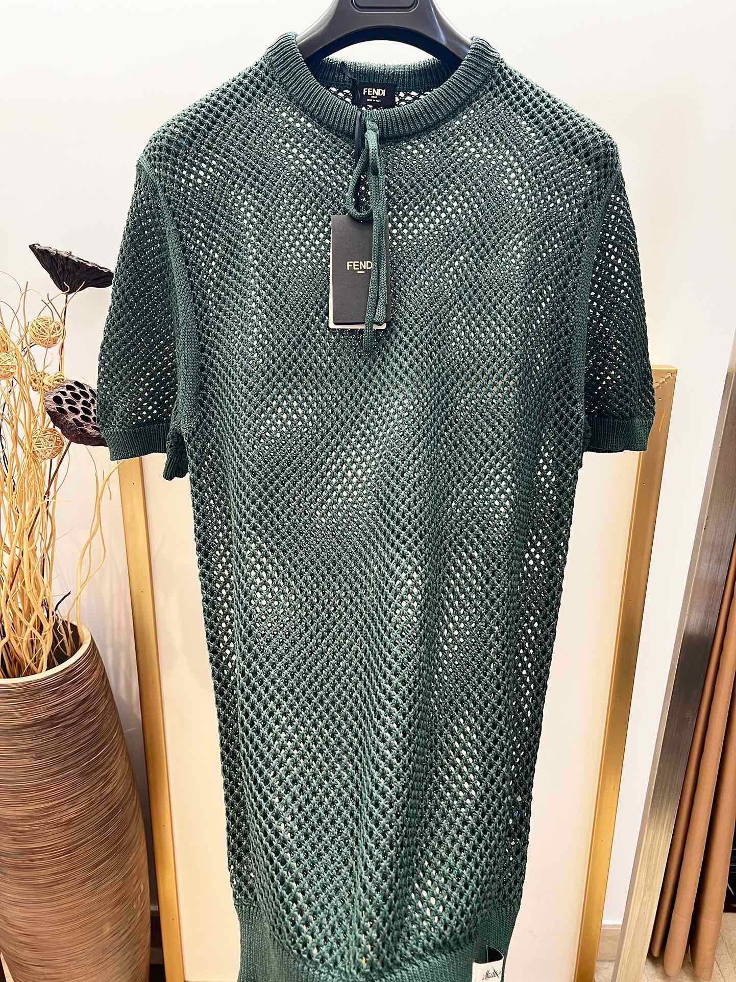 Green and Grey T-shirt - FashionHype.xyz