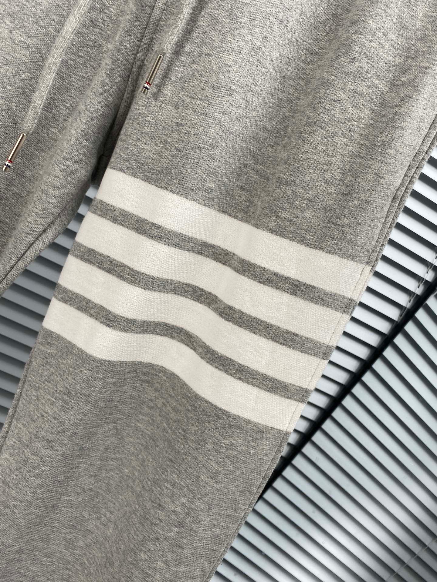 Mehrfarbige Hose