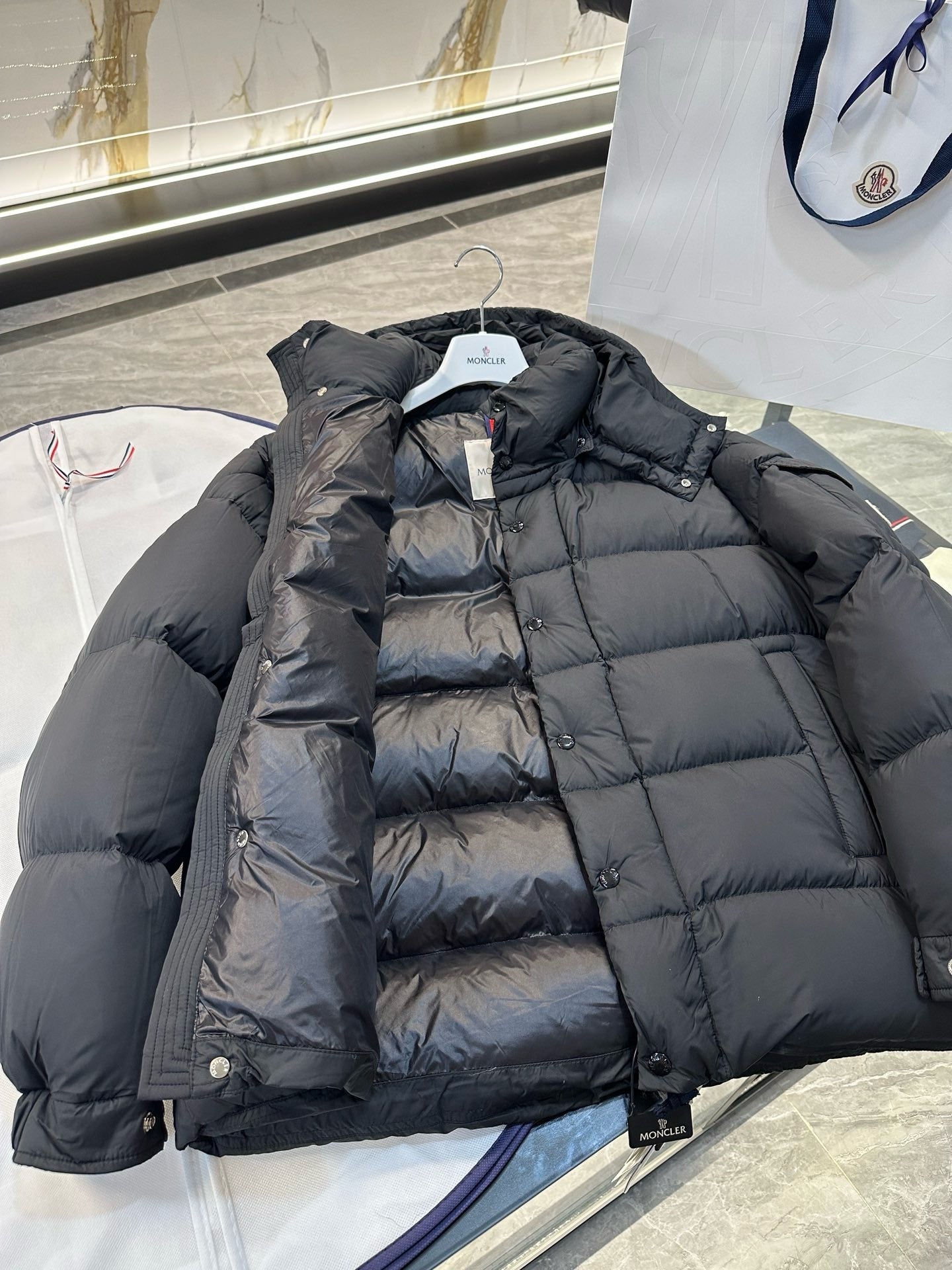 Black Jacket - FashionHype.xyz