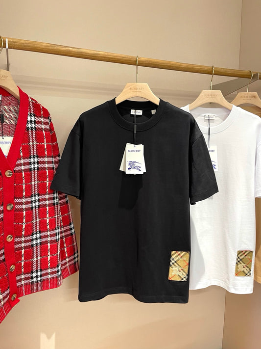 تي شيرت متعدد الألوان