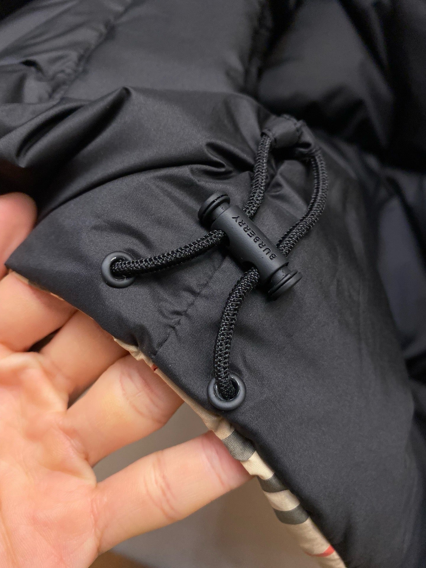 Schwarze Khaki-Jacke