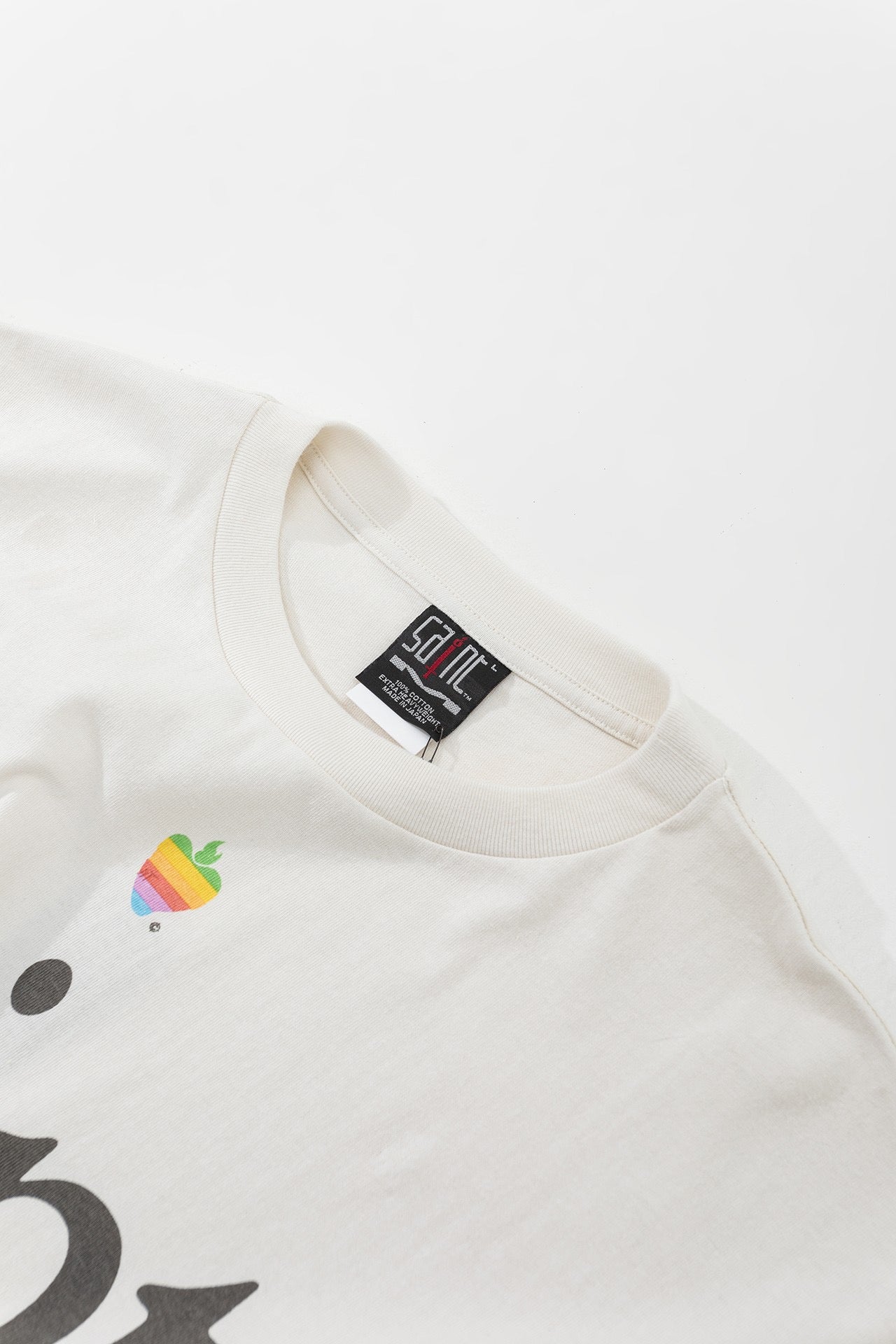 White T-shirt - FashionHype.xyz