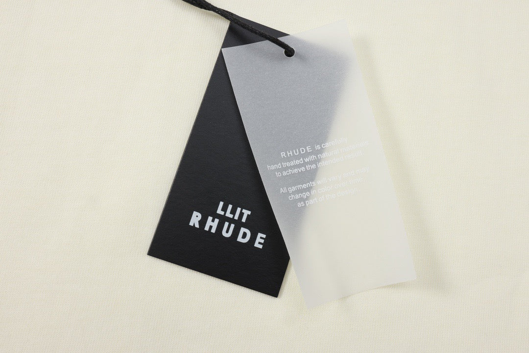 weißes T-Shirt