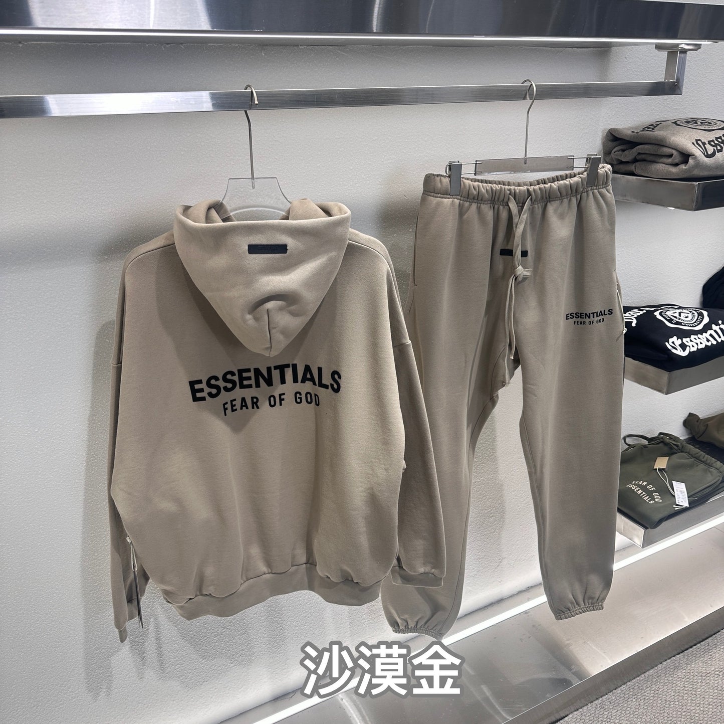 هودي متعدد الألوان