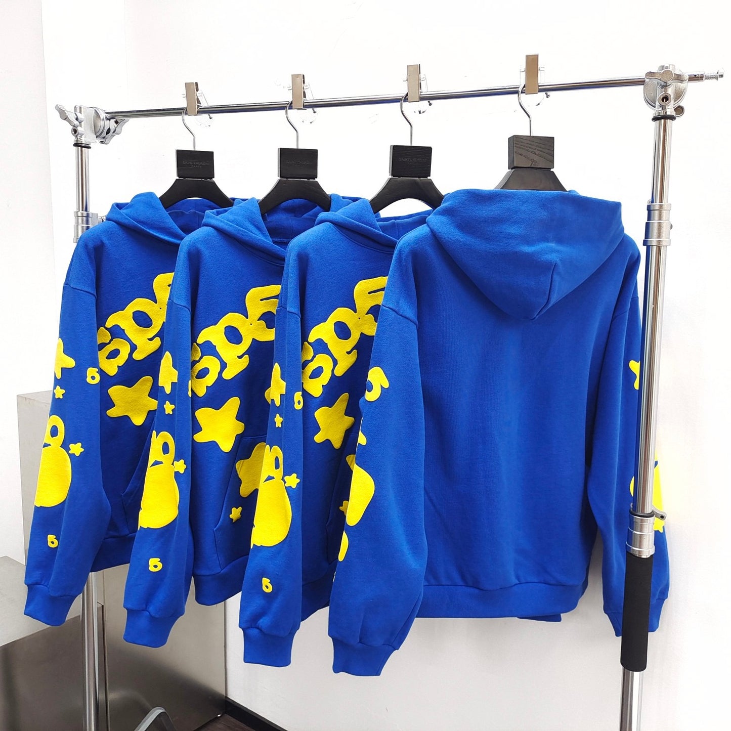 Sudadera con capucha azul