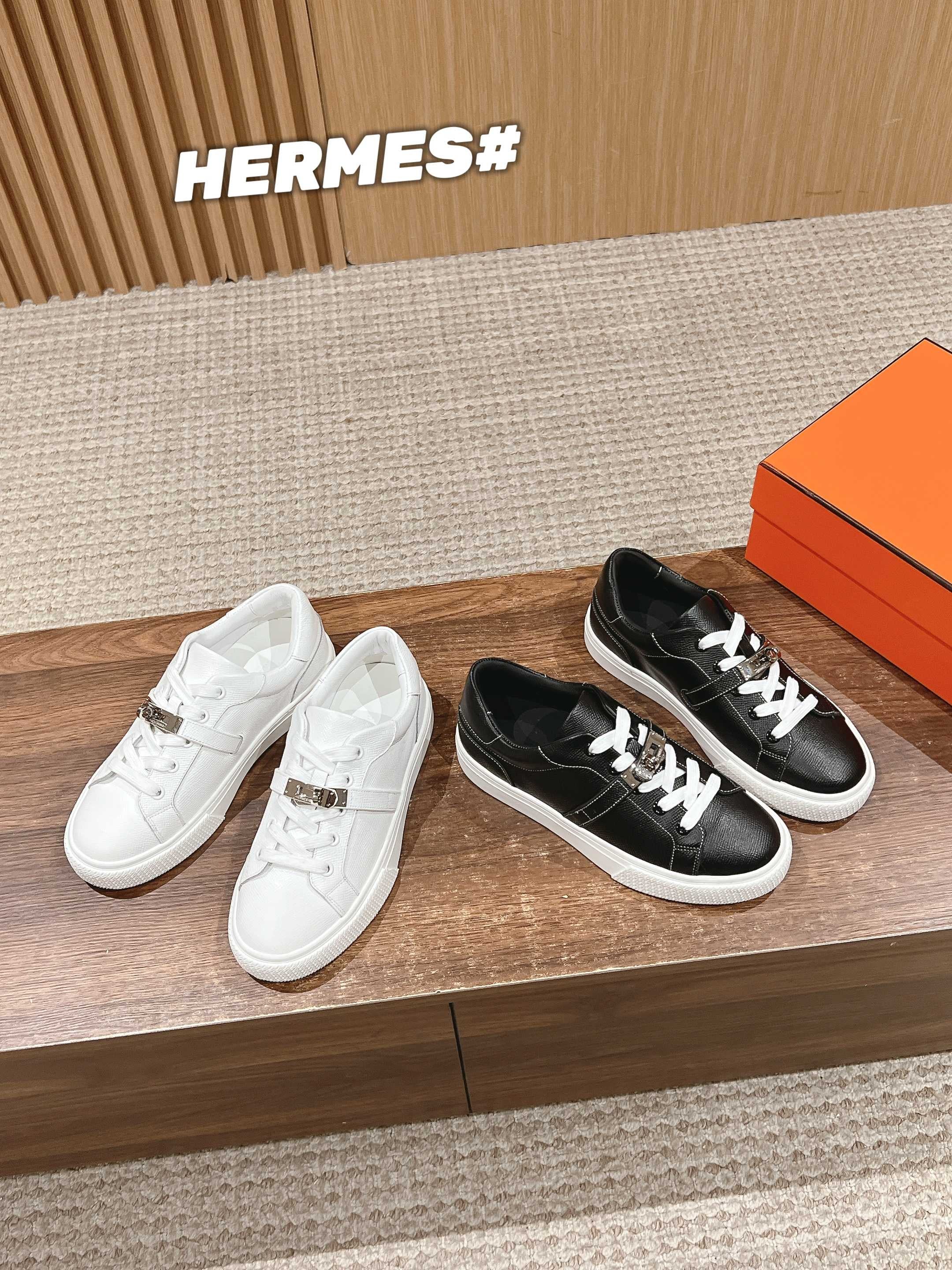 Mehrfarbige Schuhe