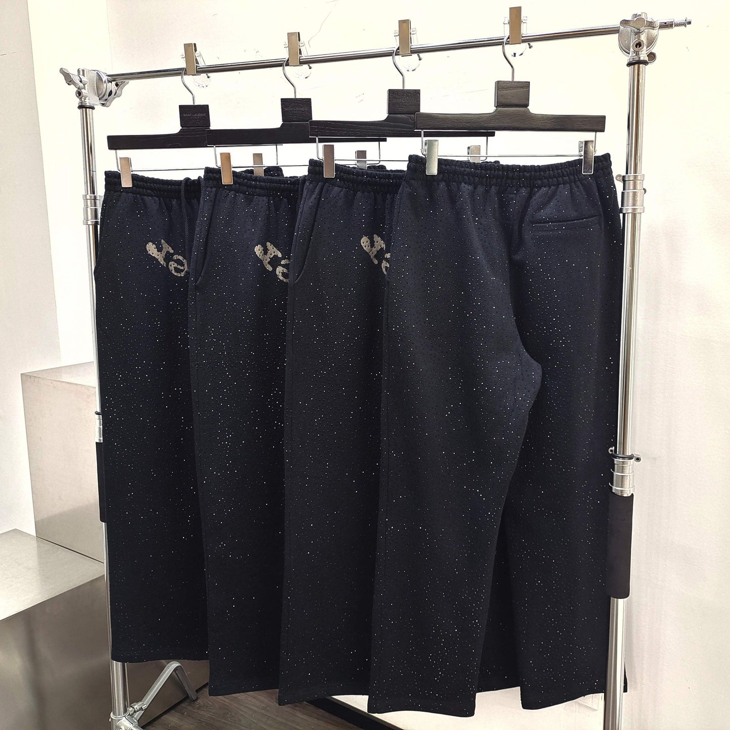 Schwarze Hosen