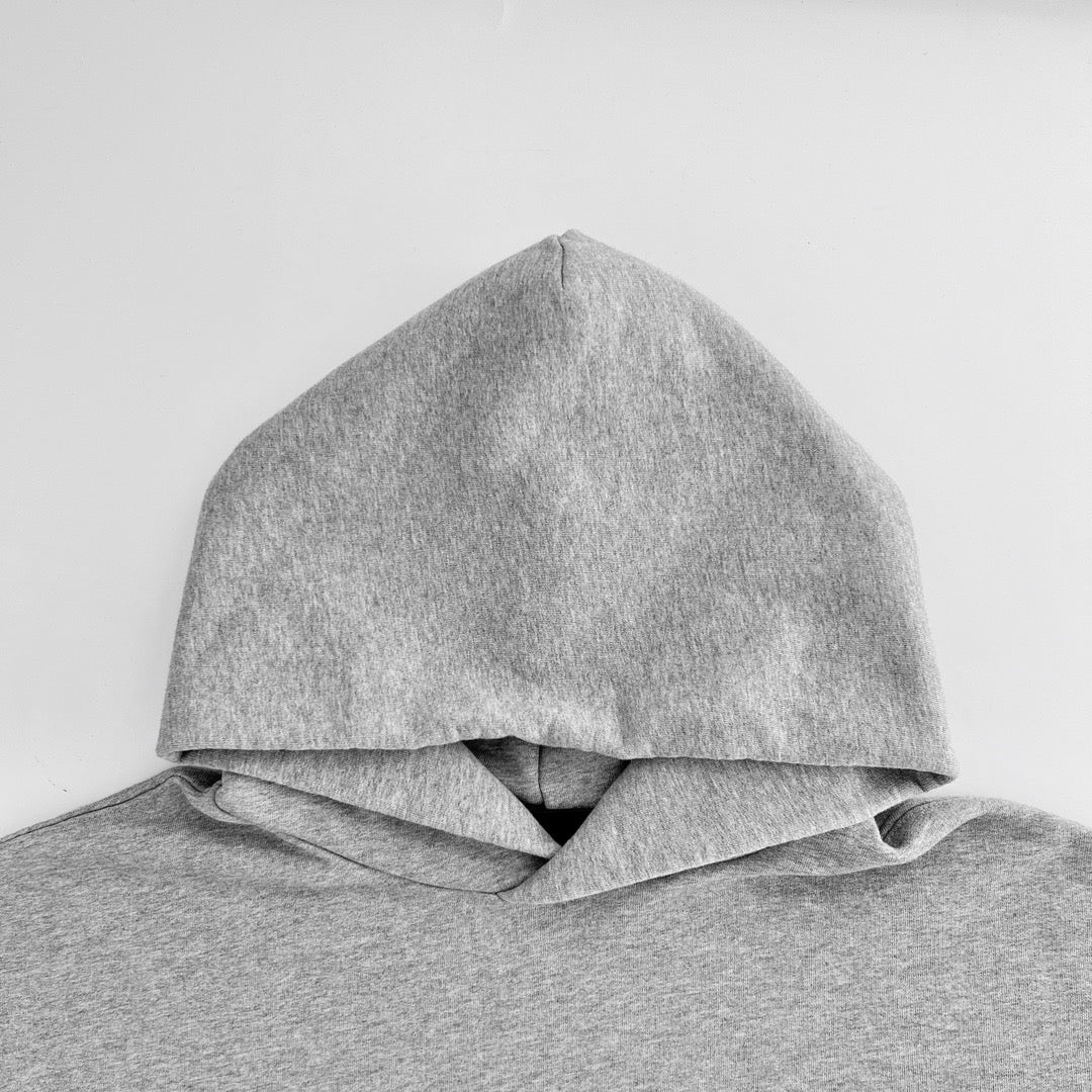 Grauer Hoodie