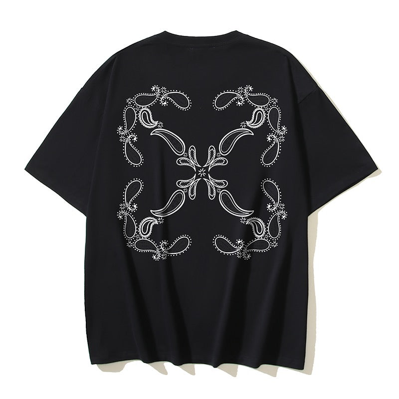 Blaues und schwarzes T-Shirt