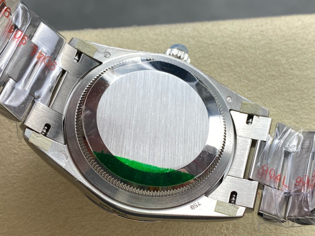 Weiße Uhr
