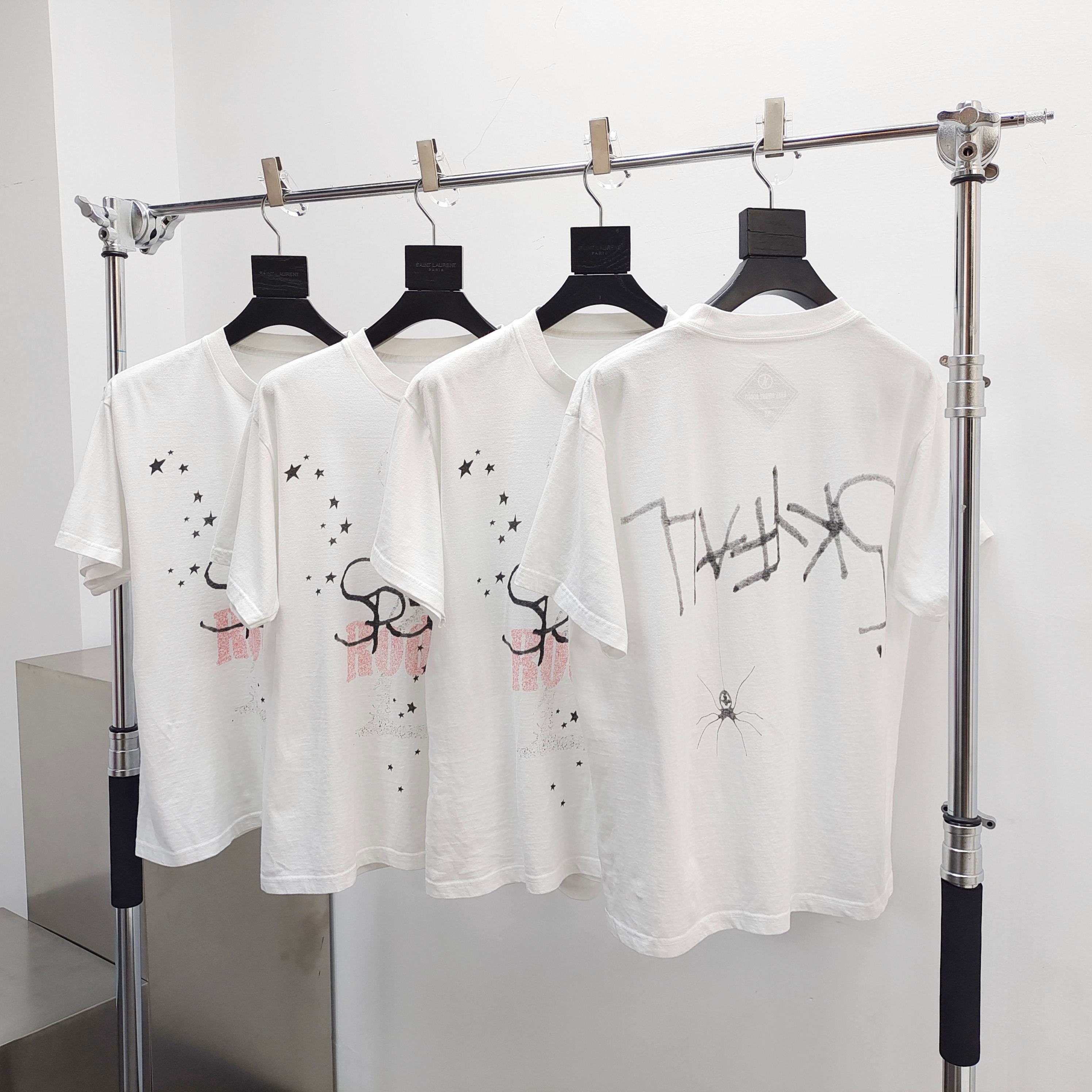 Weißes T-Shirt