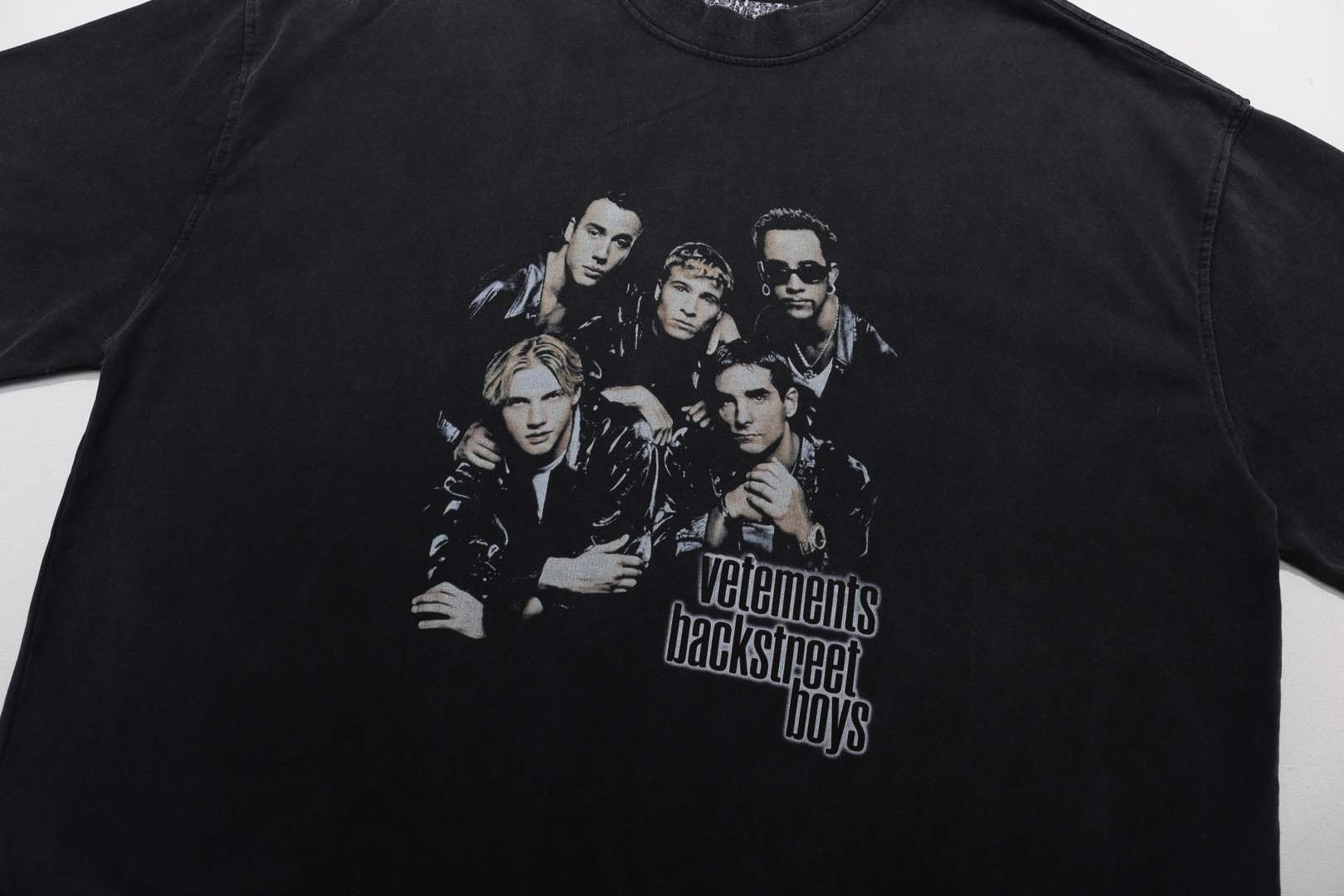 Schwarzes T-Shirt