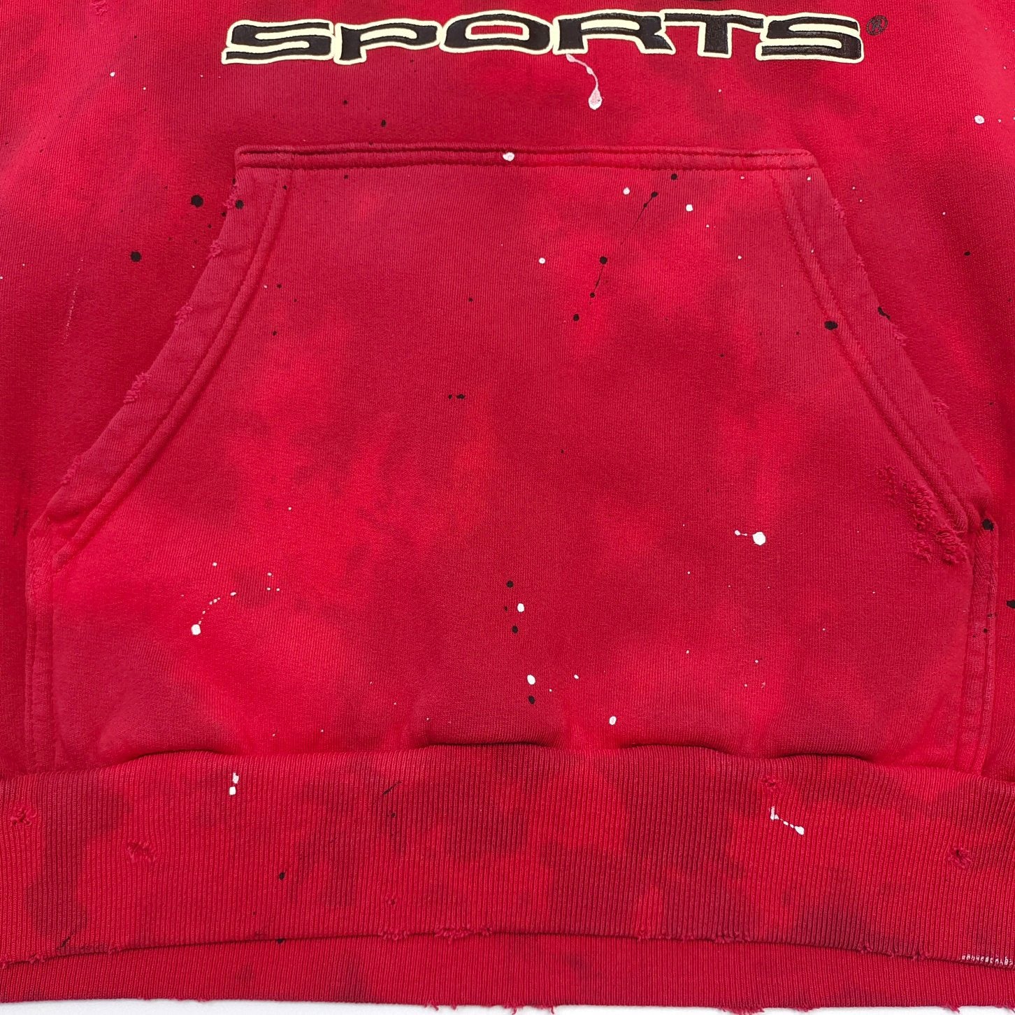 Dunkelroter Hoodie