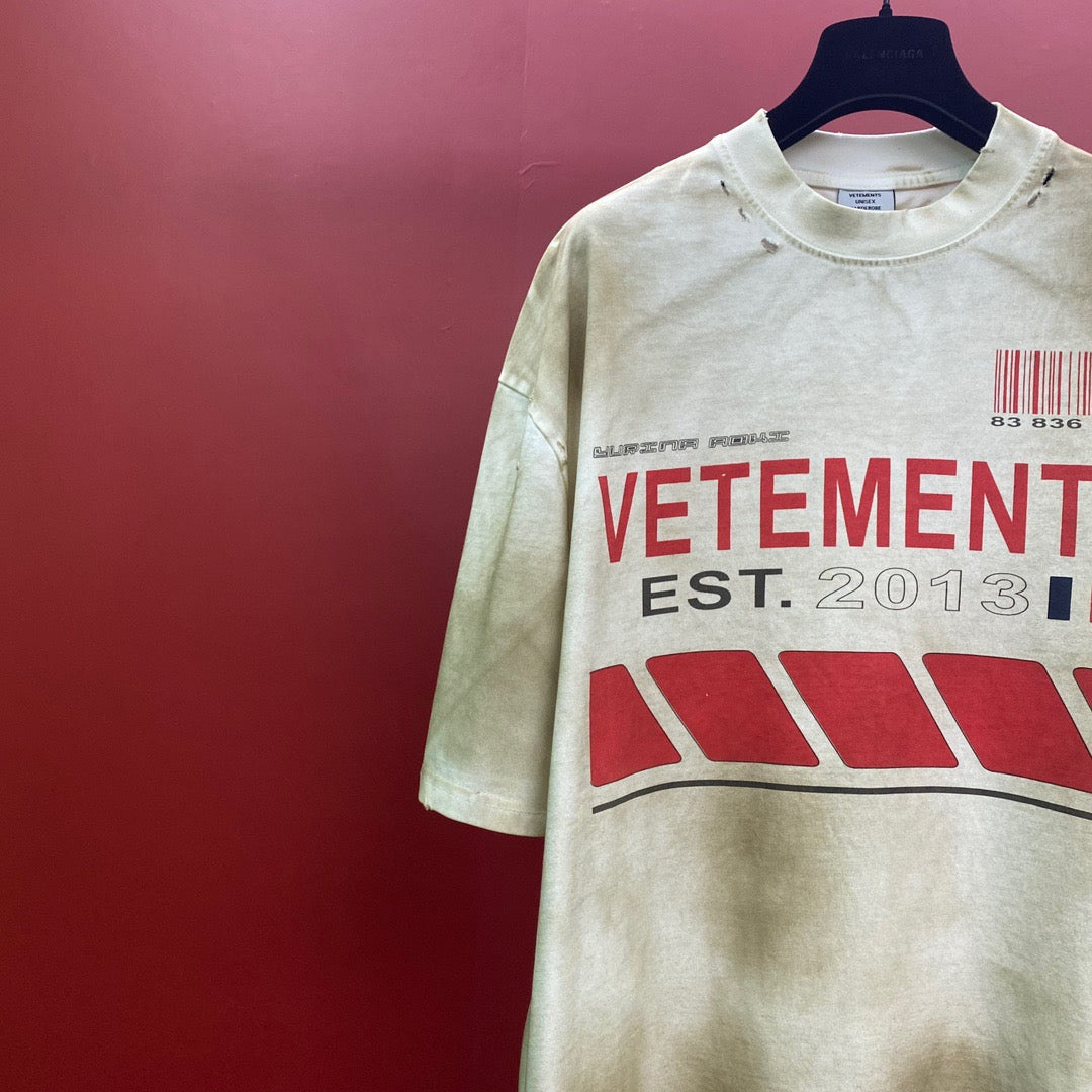 Mehrfarbiges T-Shirt