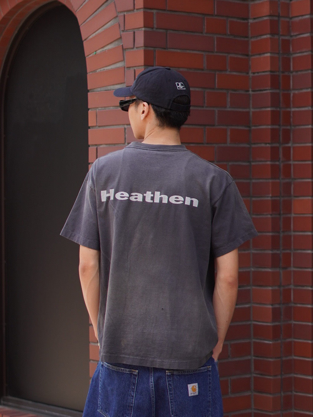 Dunkelschwarzes T-Shirt