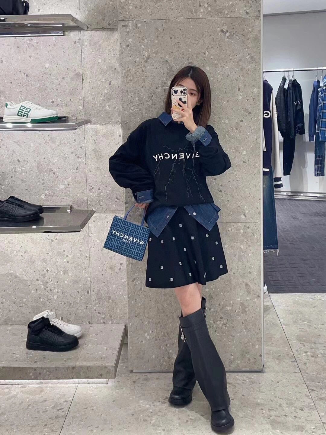 Jersey blanco y negro