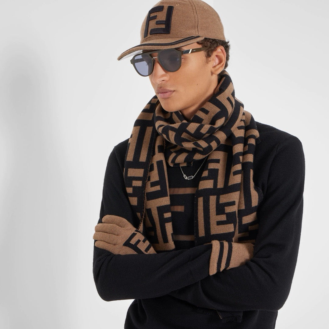 Schwarzer Khaki Schal