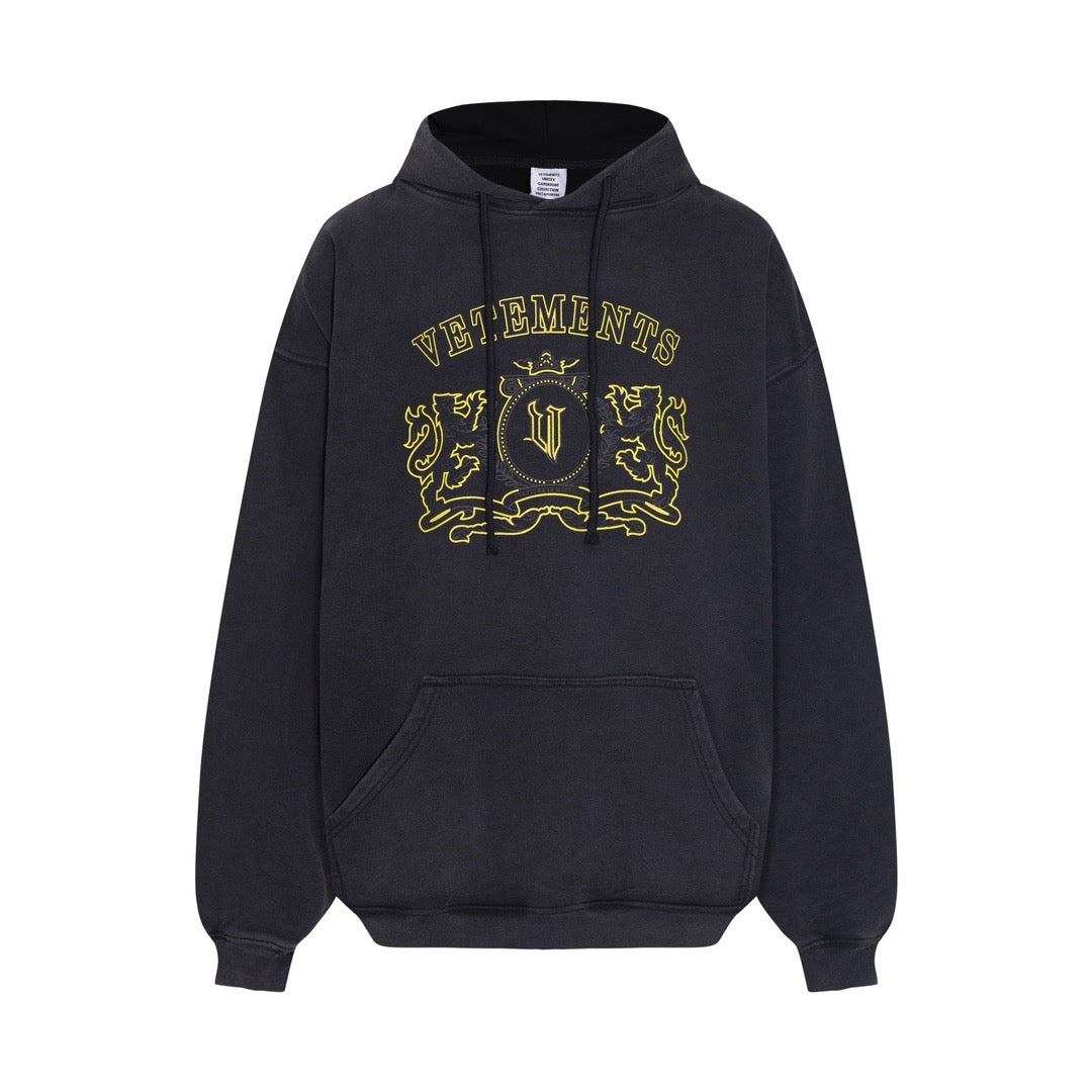 Schwarzer Hoodie