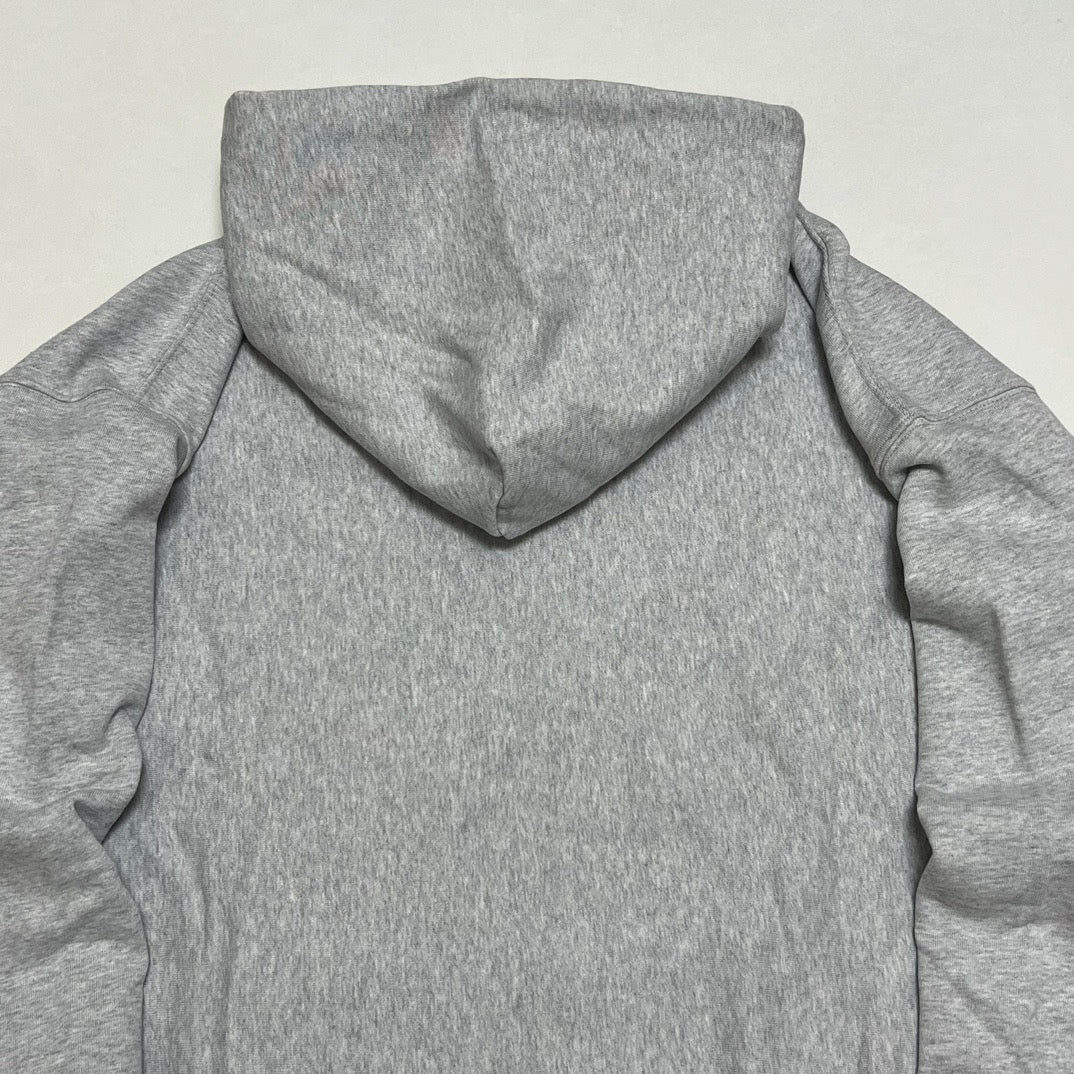 Schwarz-grauer Kapuzenpullover