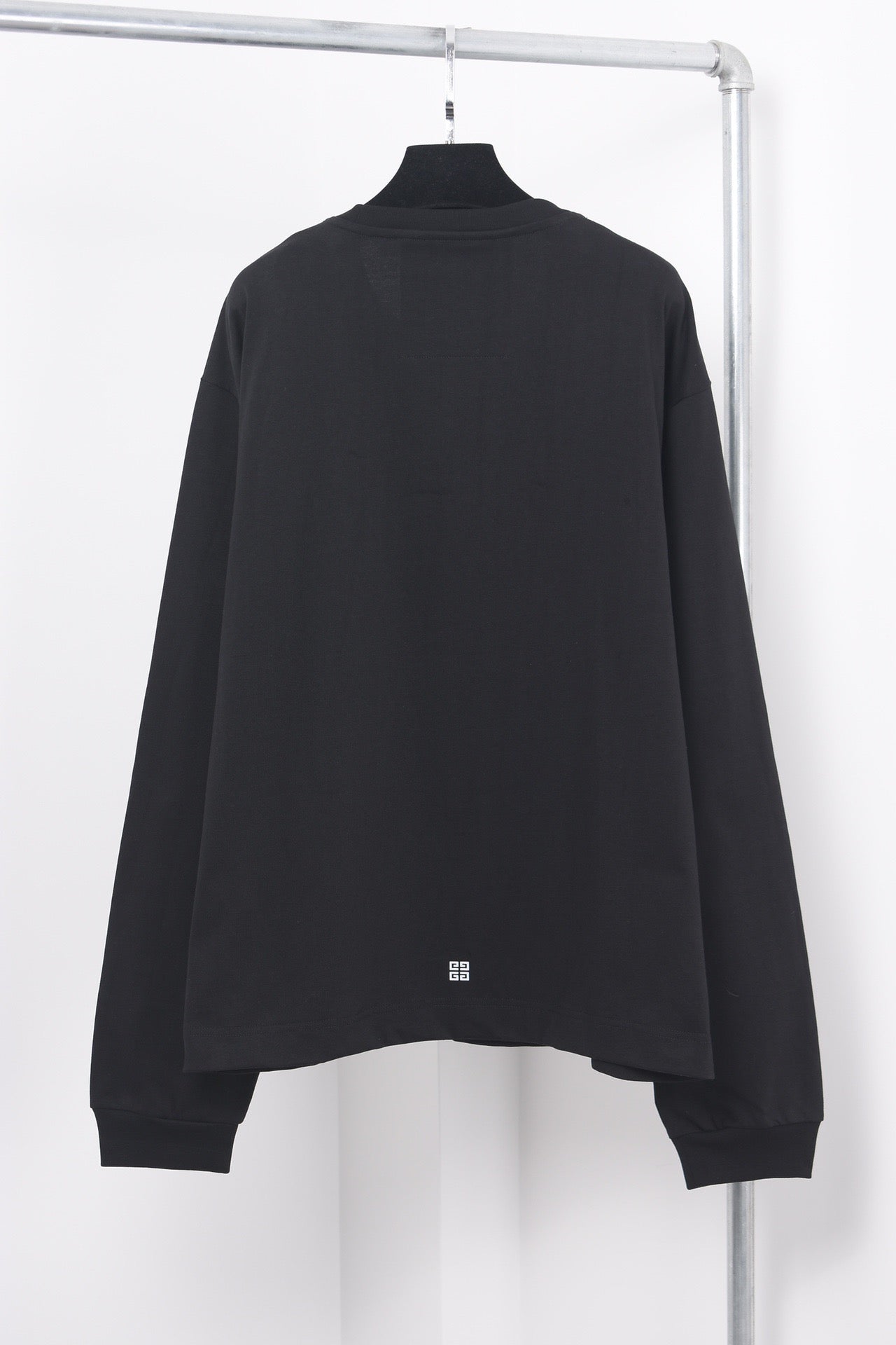 Jersey blanco y negro