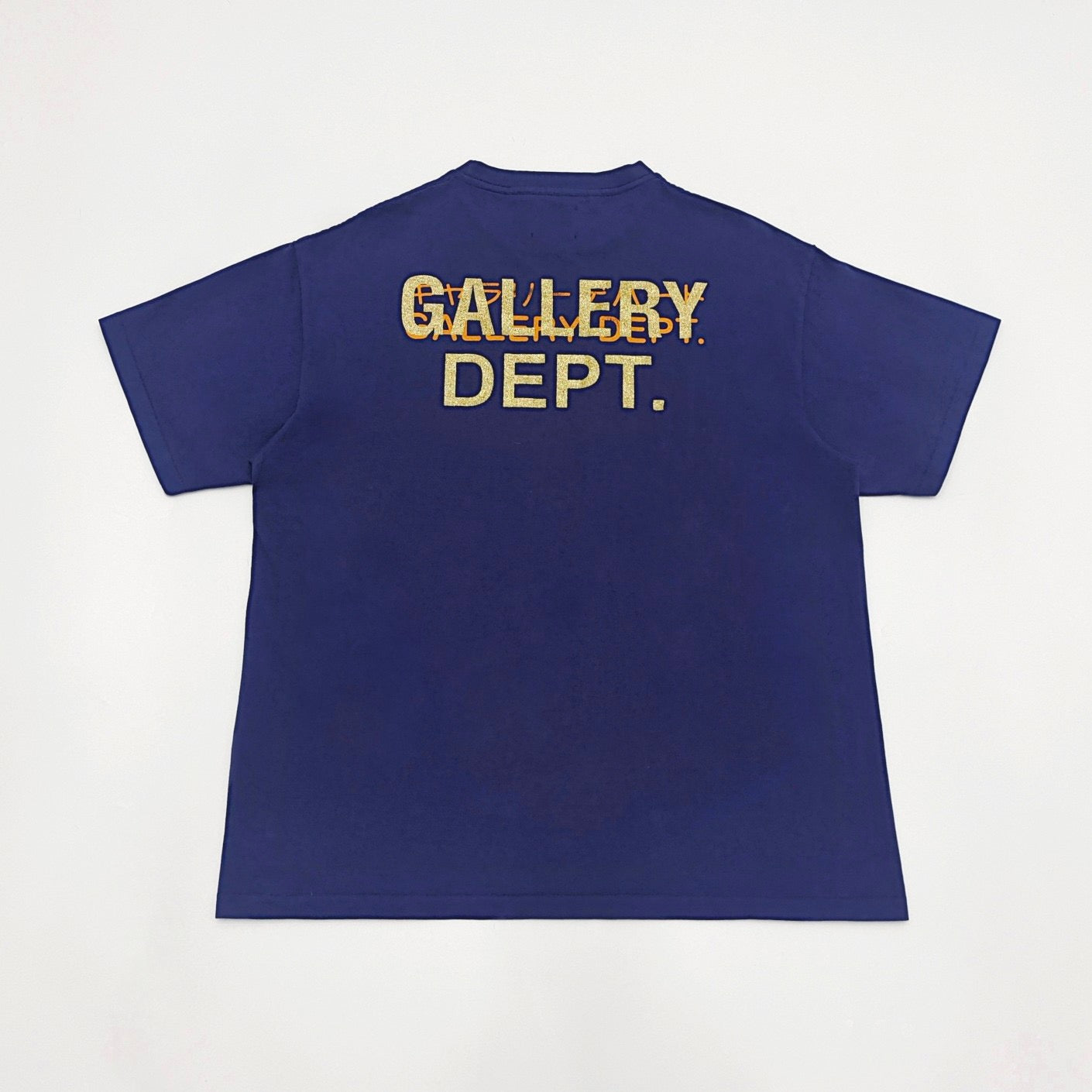 Blaues T-Shirt