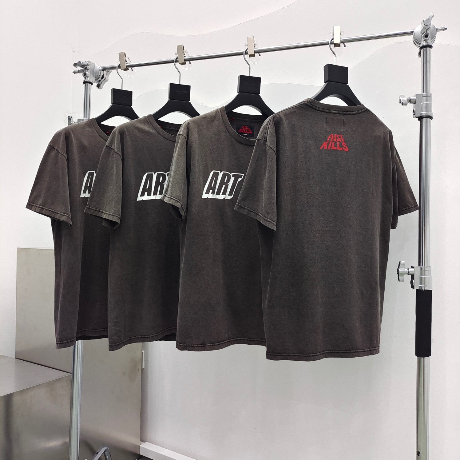 Black T-shirt - FashionHype.xyz