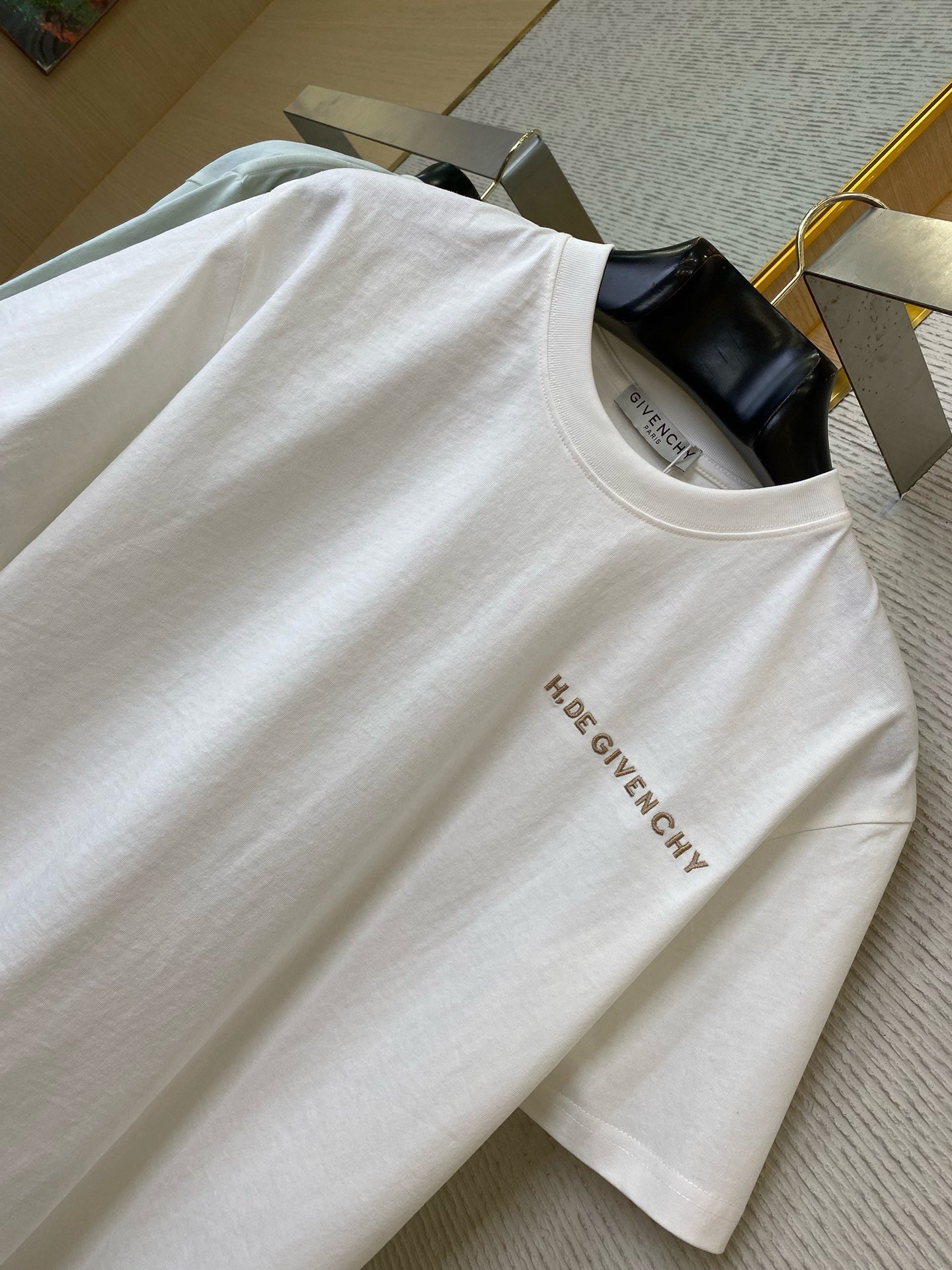 Weißes T-Shirt