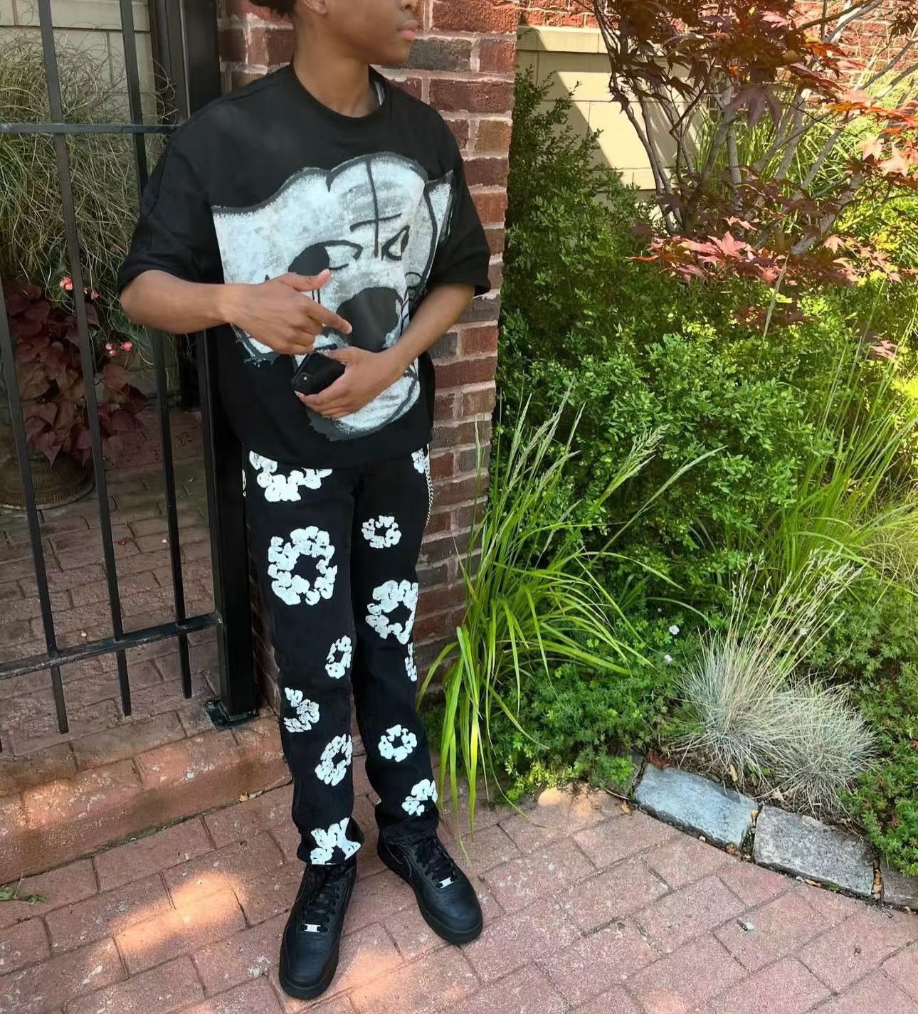 Black T-Shirt - FashionHype.xyz