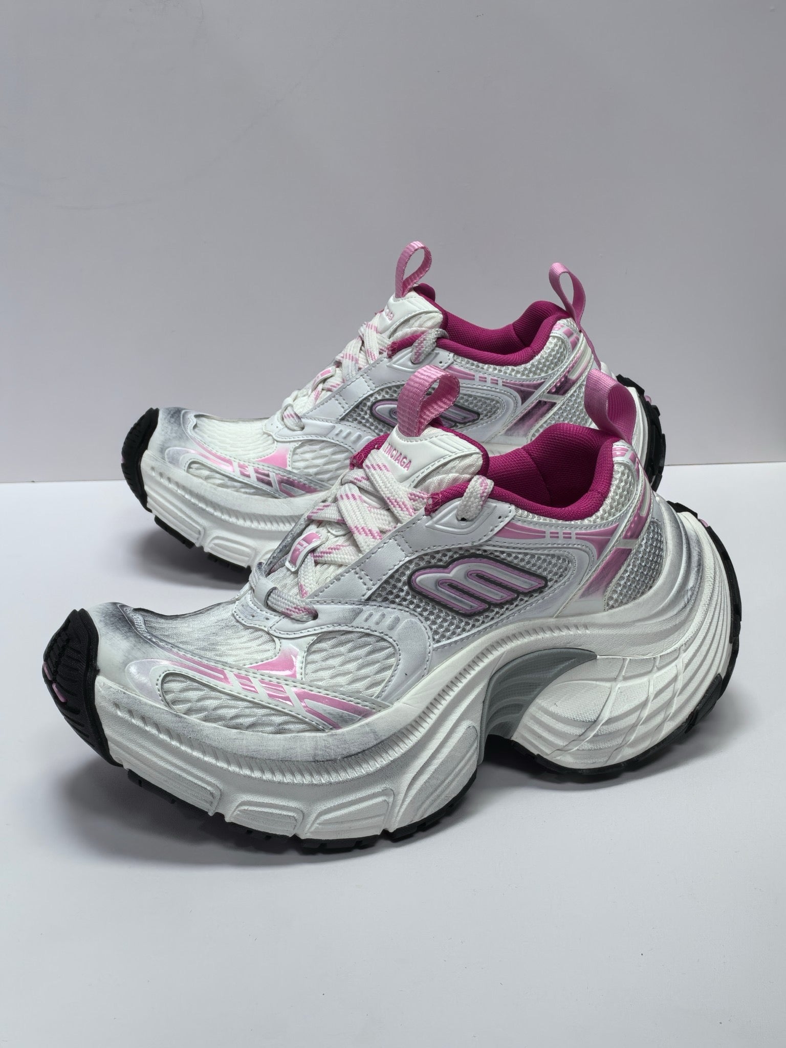 Mehrfarbige Schuhe