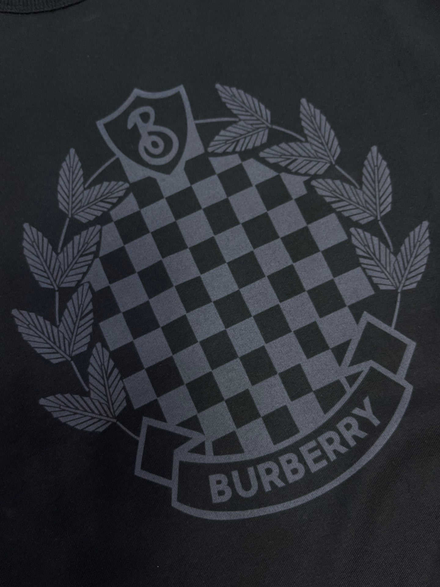 Schwarzes Trikot