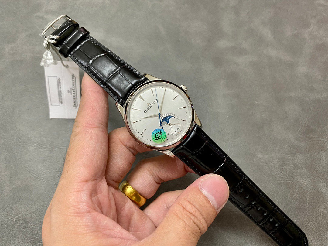 Schwarze Uhr