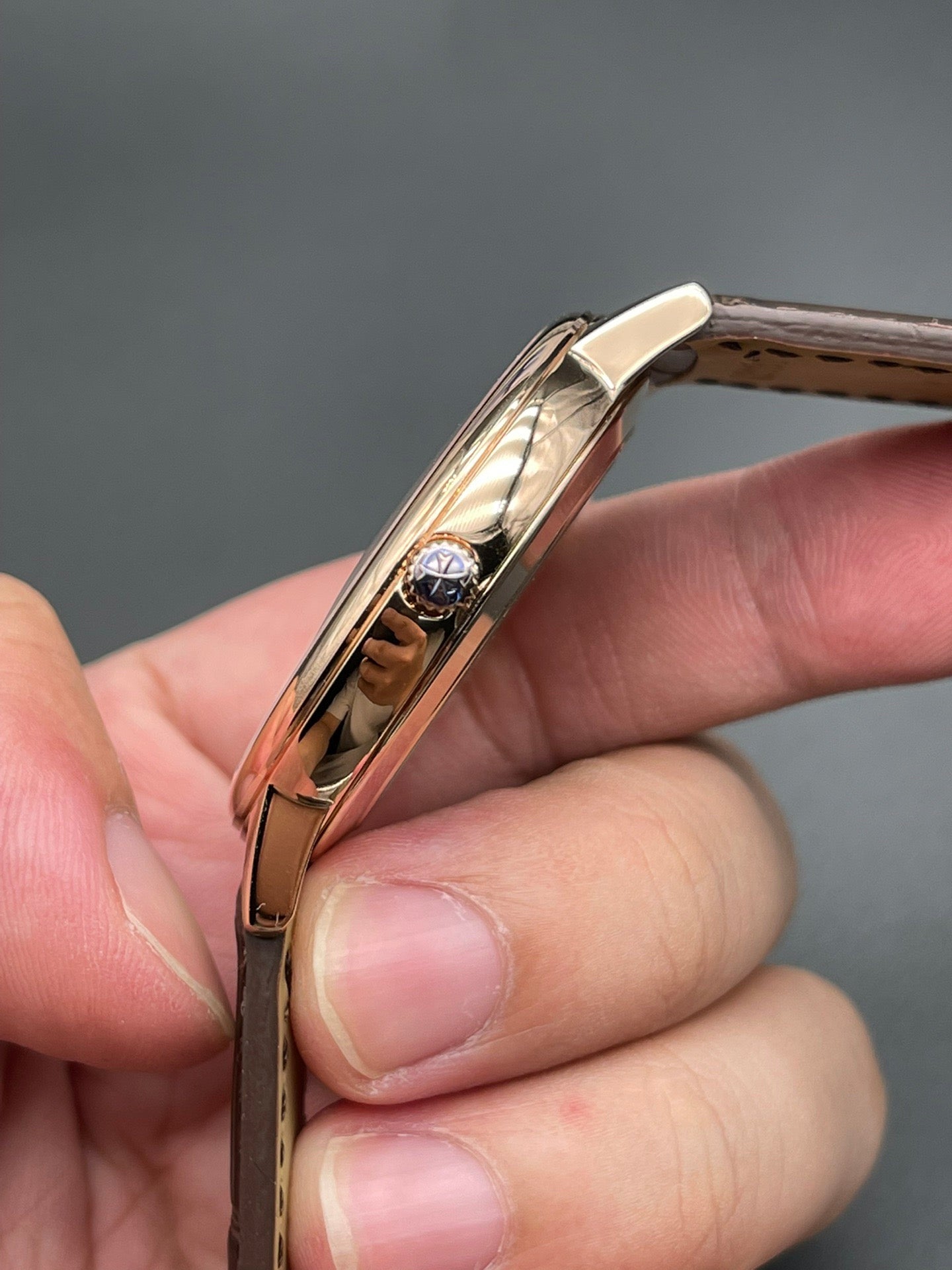 Braune Uhr