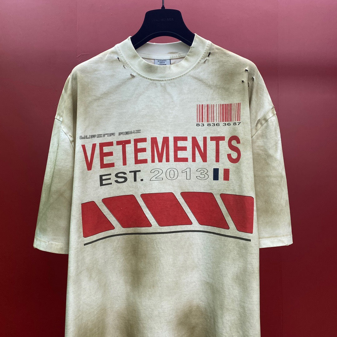 Mehrfarbiges T-Shirt