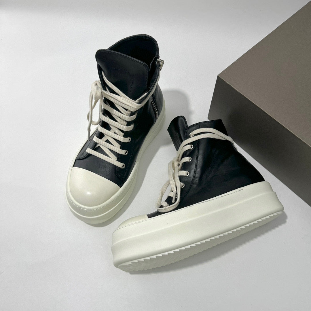 Schwarz-weiße Schuhe