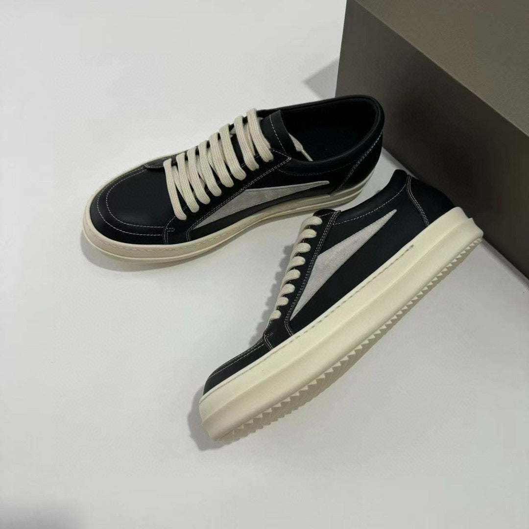 أحذية متعددة الألوان