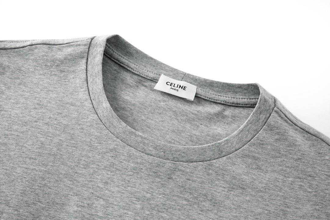 Schwarzes, weißes und graues T-Shirt