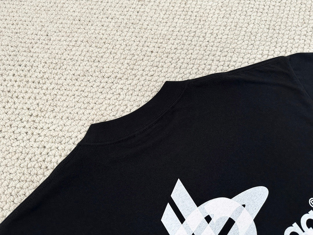 Schwarzes T-Shirt