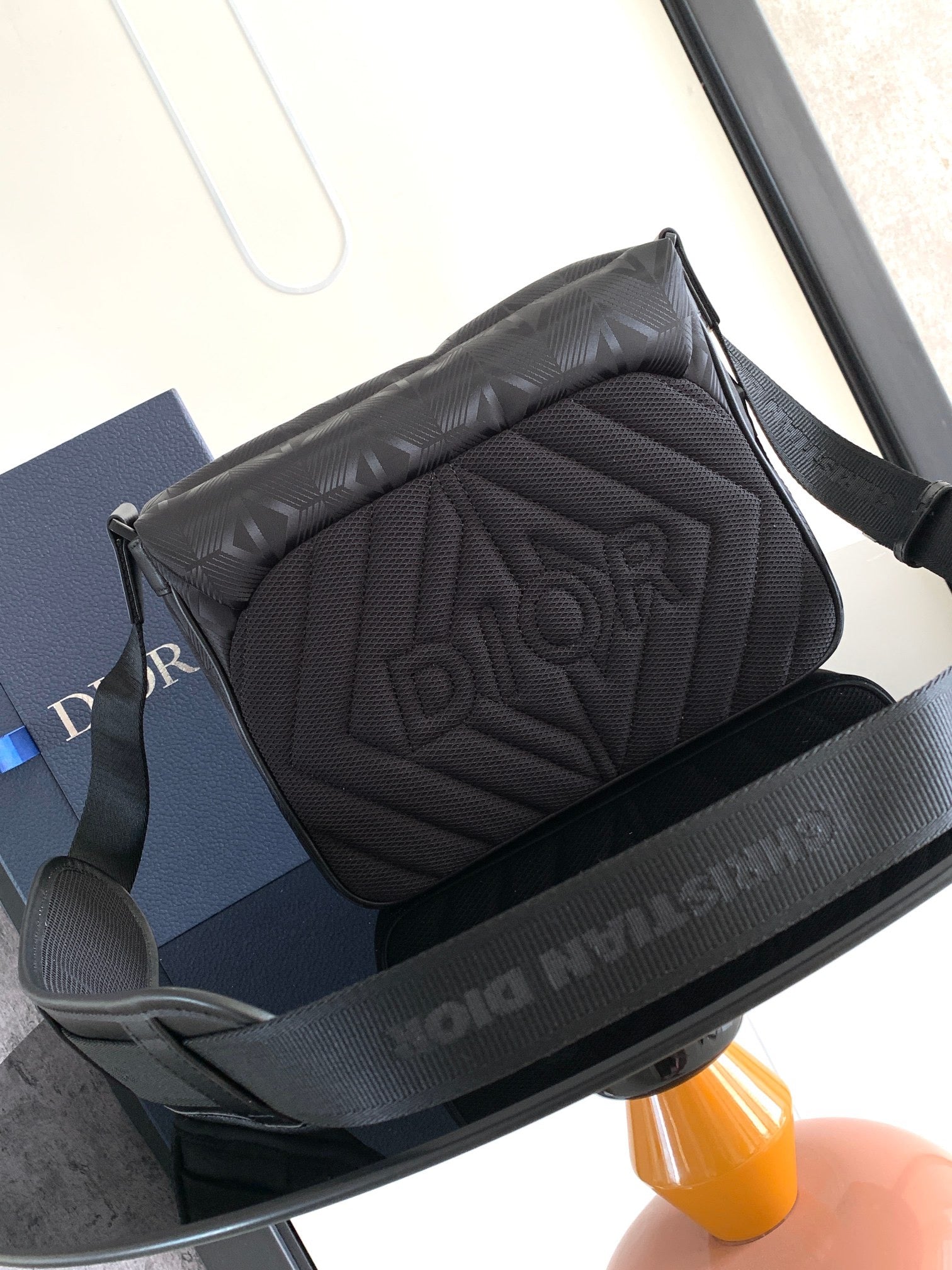 Schwarze Tasche