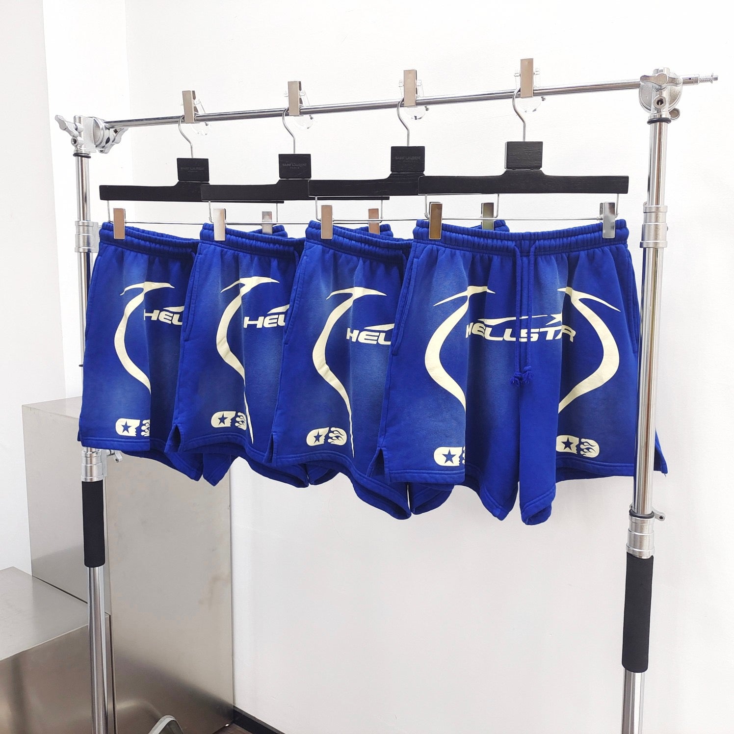Dunkelblaue Shorts