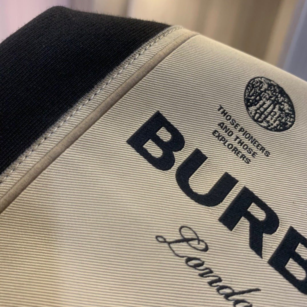Khaki, Schwarz und Weiß T-Shirt