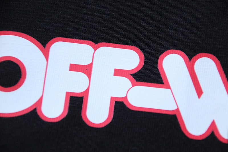 Schwarz-weißes T-Shirt