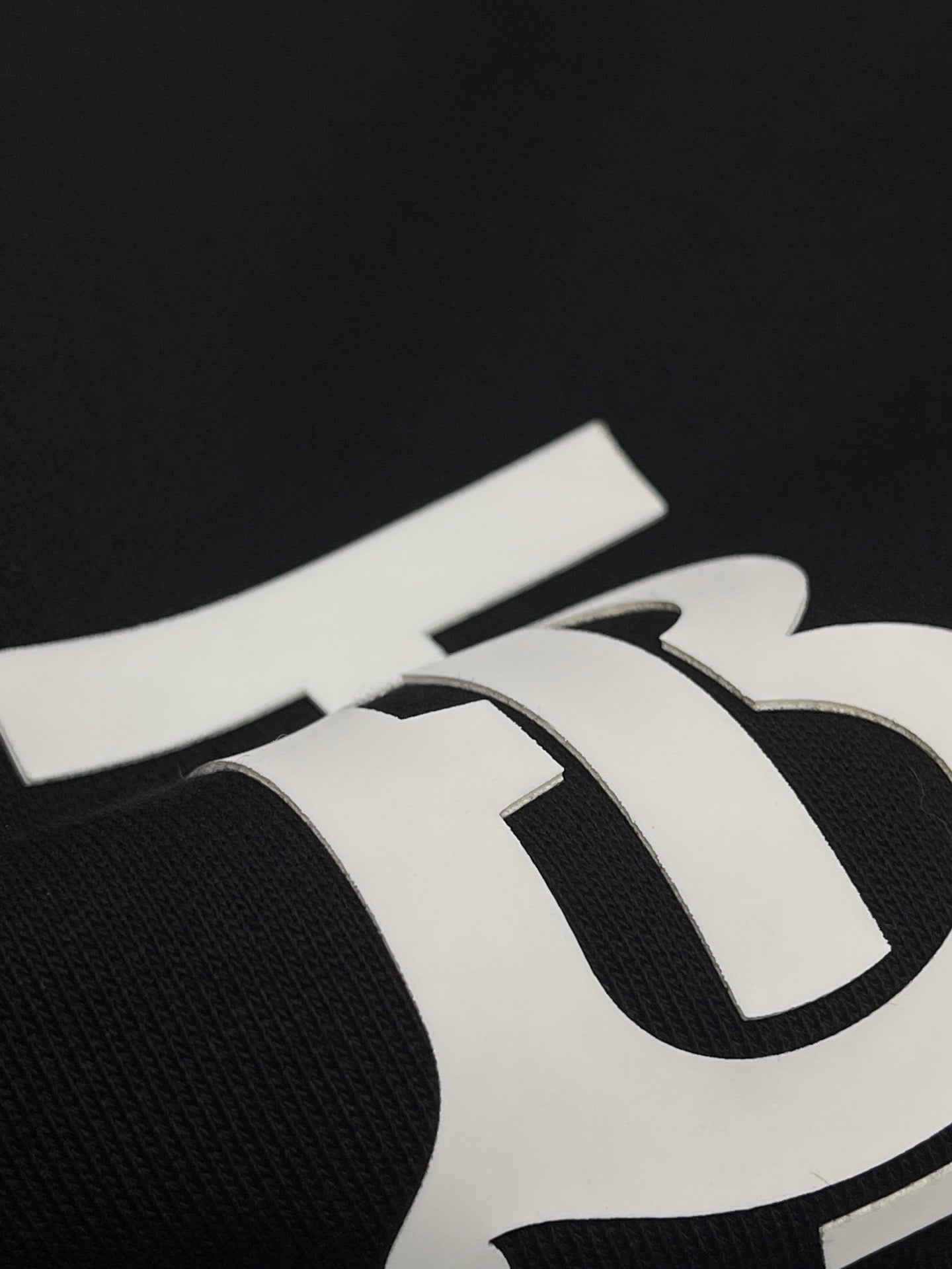 Schwarz-weißes Trikot