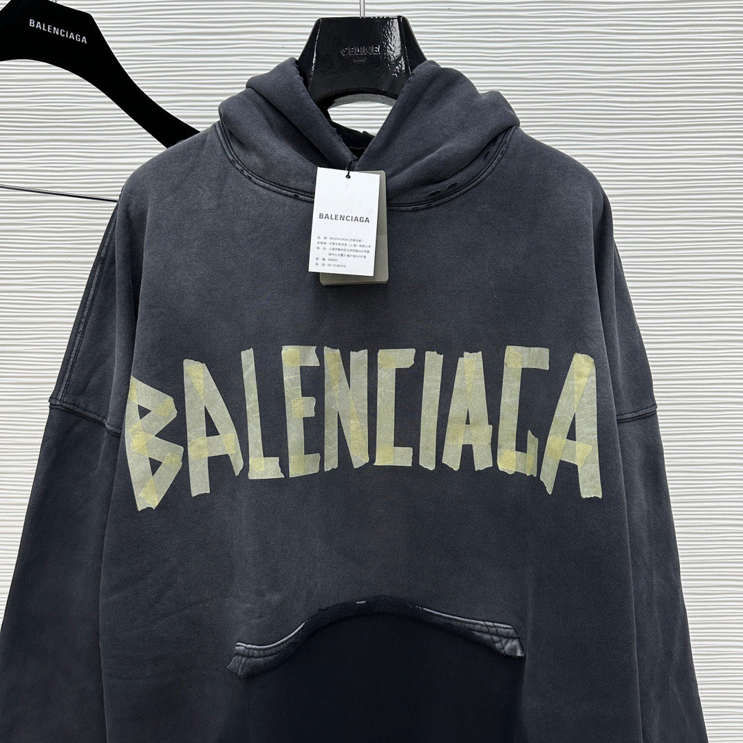 Black Hoodie - FashionHype.xyz