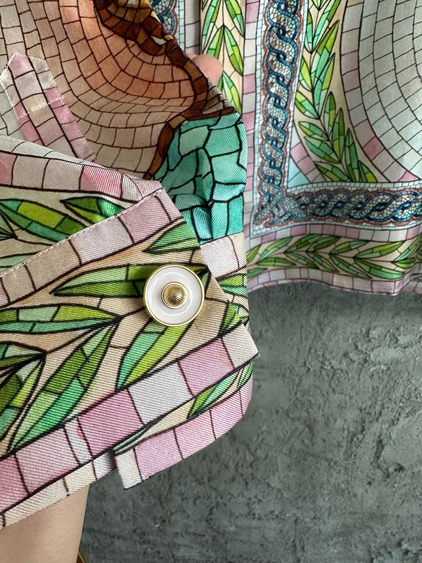 Mehrfarbiges Hemd
