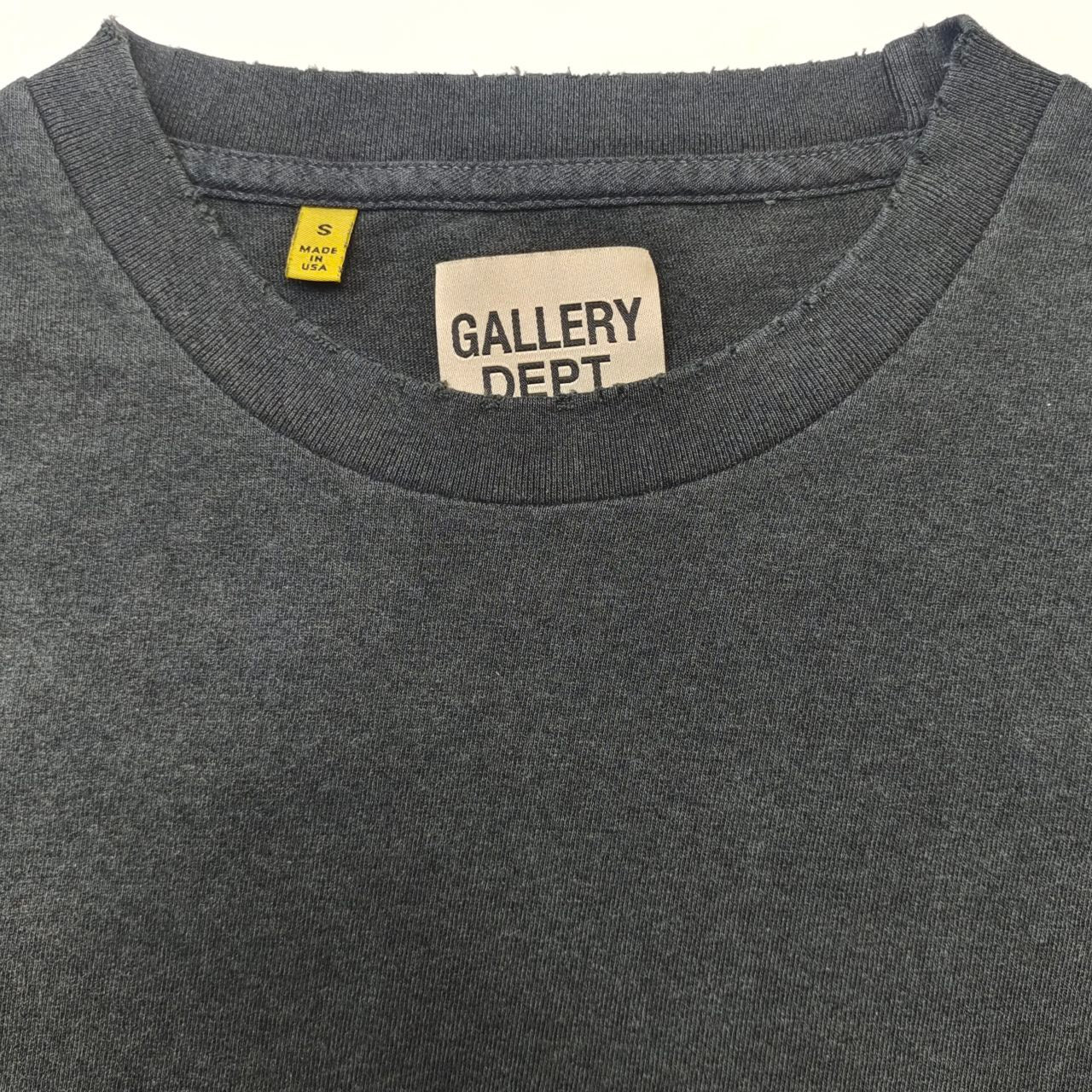 Schwarzes T-Shirt