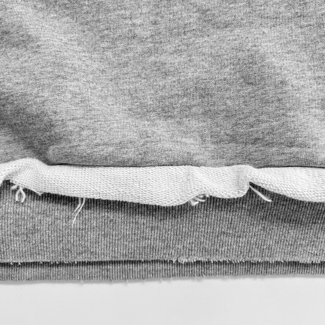Grauer Hoodie