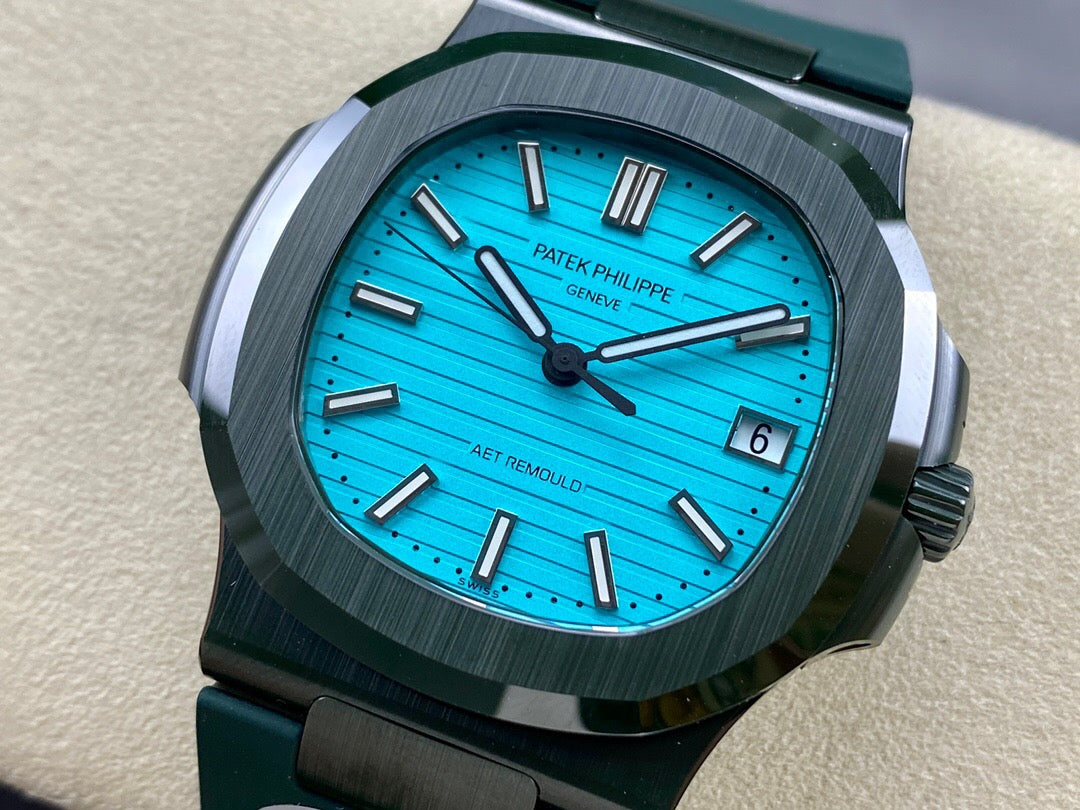 Grüne Uhr
