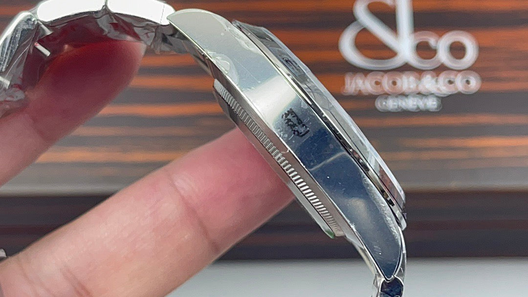 Weiße Uhr